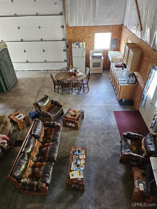 51993 Rice Lake Rd, Lake Linden, MI 49945 - living area with finished concrete floors
