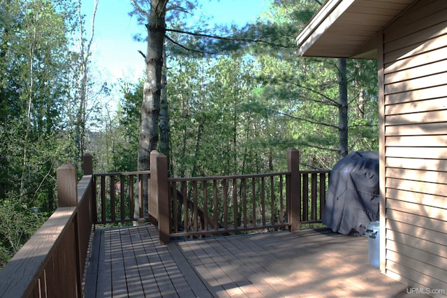 1001 Spruce St, Houghton, MI 49931 - view of wooden deck