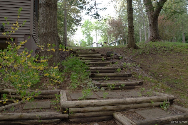1001 Spruce St, Houghton, MI 49931 - view of staircase