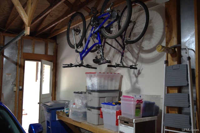 1001 Spruce St, Houghton, MI 49931 - view of garage