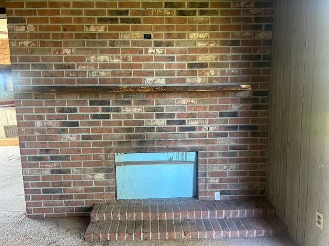 4992 Freeman Rd, Beaverton, MI 48612 - detailed view of carpet flooring