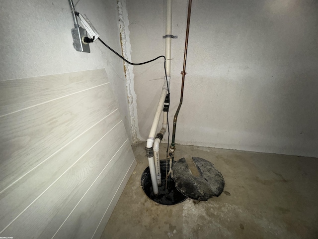 16180 Scenic Dr, Clinton, MI 48038 - basement view of concrete flooring