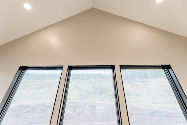 1026 Red Oak Ln, Houghton, MI 49931 - detailed view of recessed lighting