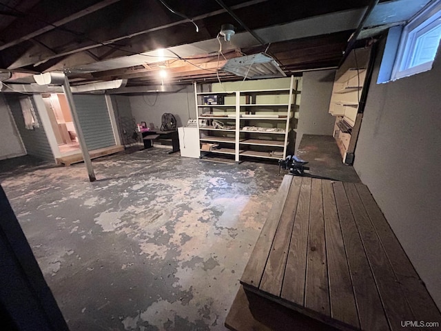 249 E Michigan Ave, Ironwood, MI 49938 - view of below grade area