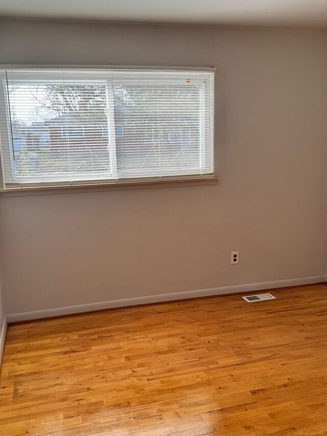 28724 Sutherland Dr, Warren, MI 48088 - empty room with baseboards and light wood-style floors