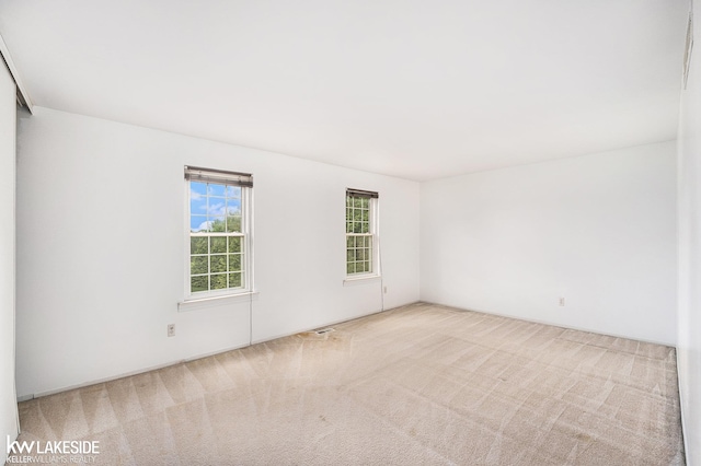 6019 Kingsfield Dr, West Bloomfield, MI 48322 - view of carpeted spare room