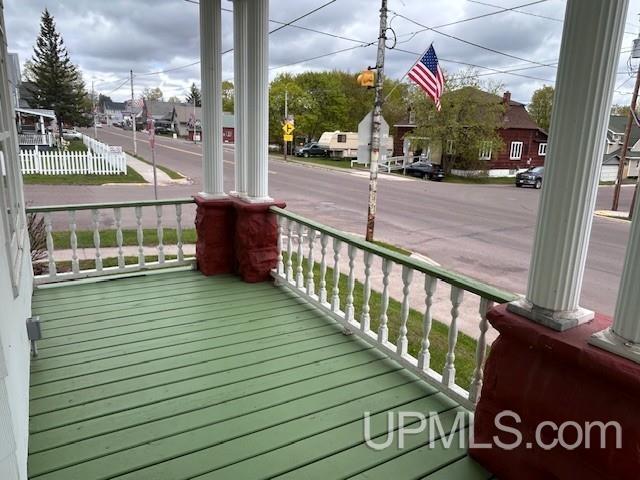 708 Calumet St, Lake Linden, MI 49945 - view of porch