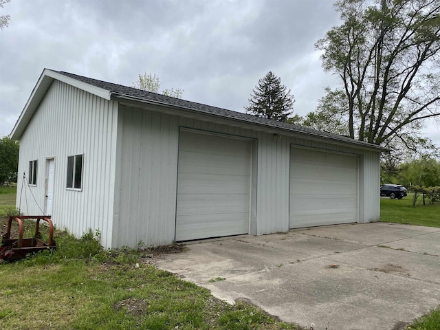 107 State Park Dr, Bay City, MI 48706 - view of detached garage