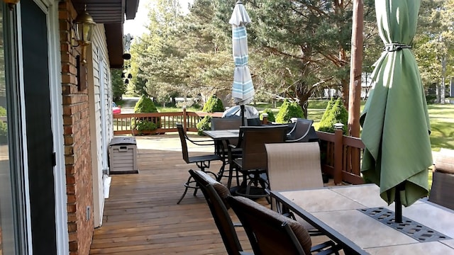 4158 Scott Ct, Gladwin, MI 48624 - deck featuring outdoor dining space