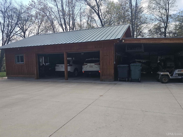 2051 Town Rd M Rd, Florence T-Wi, WI 54121 - garage with a detached garage