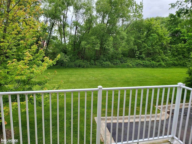 15495 Cornell Dr, Clinton Township, MI 48038 - view of green lawn