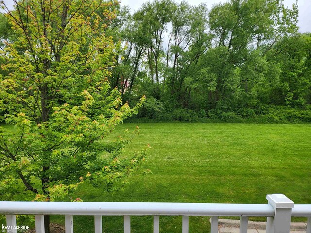 15495 Cornell Dr, Clinton Township, MI 48038 - view of grassy yard