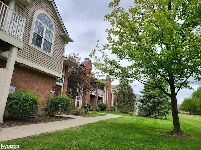 15495 Cornell Dr, Clinton Township, MI 48038 - view of home's community with a yard