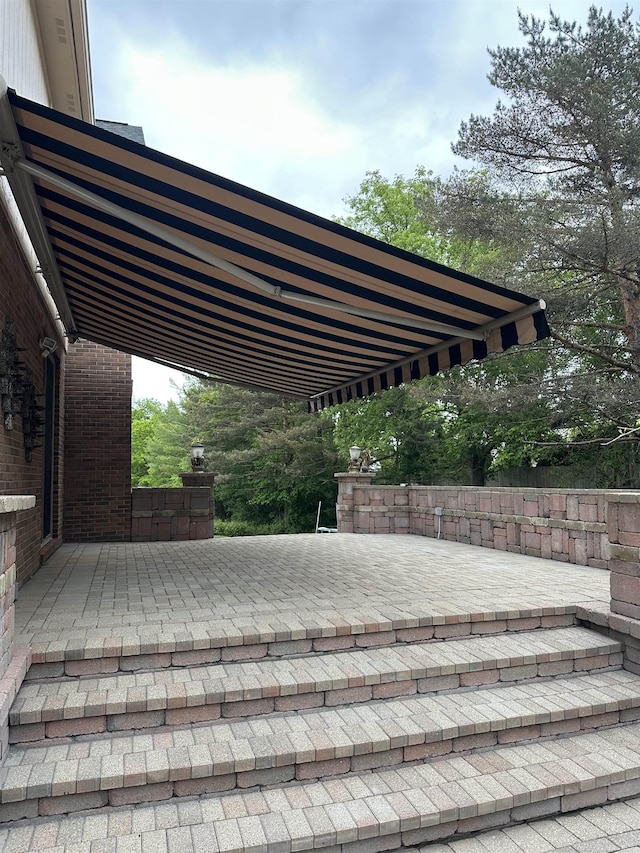 4931 Peggy St, West Bloomfield, MI 48322 - view of vehicle parking