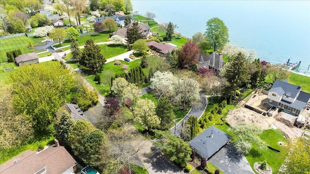 49016 Pointe Lakeview Dr, Chesterfield, MI 48047 - aerial perspective of suburban area featuring a large body of water