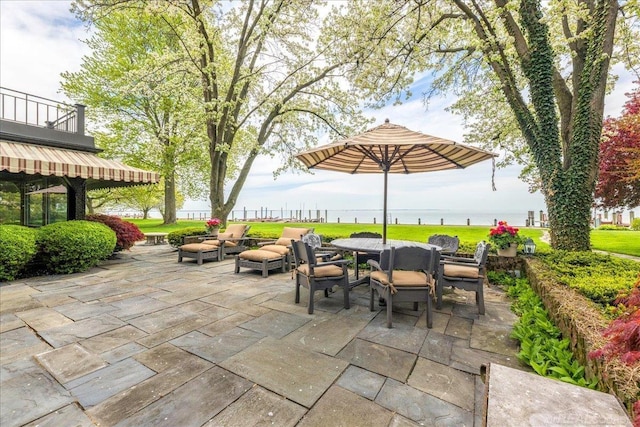 49016 Pointe Lakeview Dr, Chesterfield, MI 48047 - view of patio / terrace featuring outdoor dining space