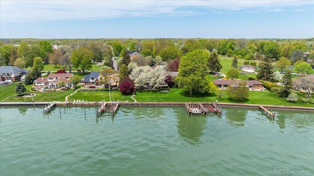 49016 Pointe Lakeview Dr, Chesterfield, MI 48047 - aerial view of residential area with a large body of water