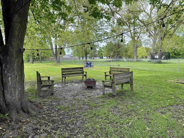 205 E Murphy St, Bay City, MI 48706 - view of community with an outdoor fire pit and a trampoline