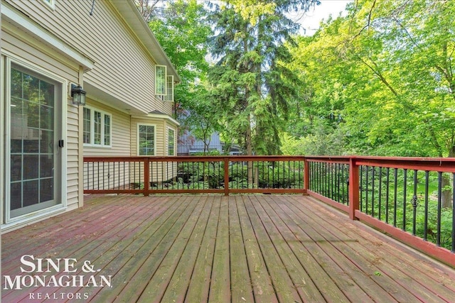 55266 Lordona Ln, Shelby Twp, MI 48315 - view of wooden deck