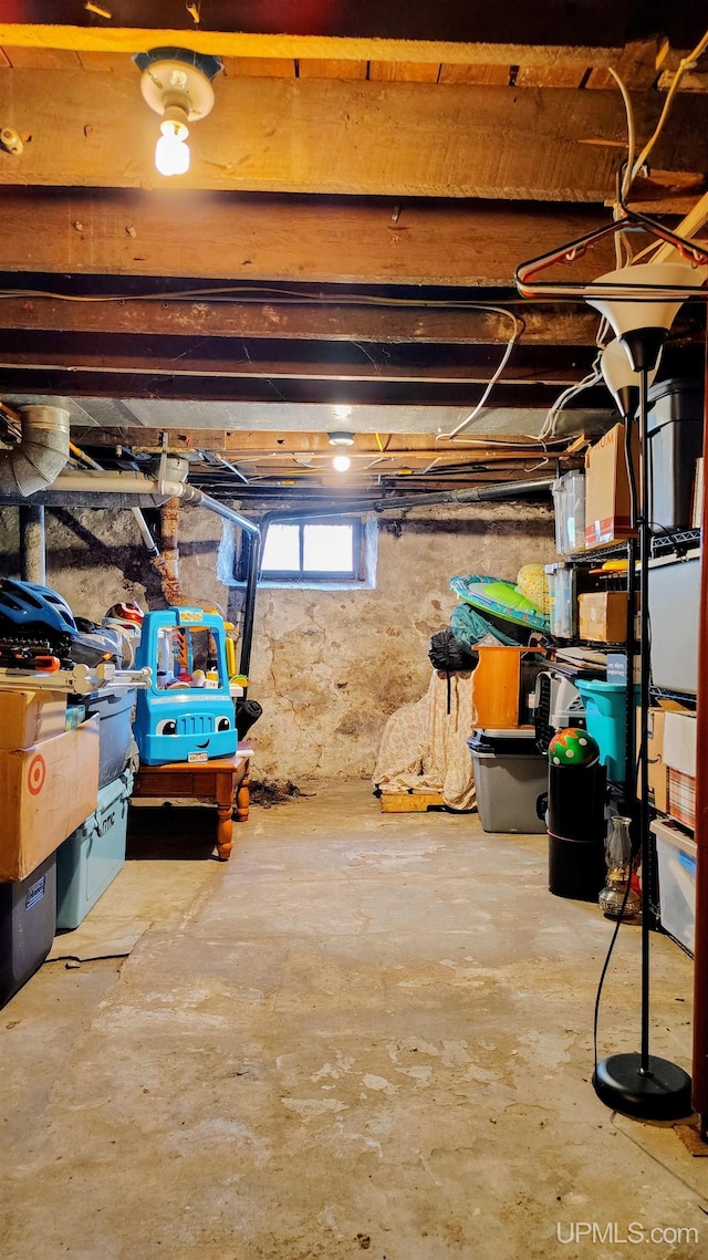304 E Lincoln St, Negaunee, MI 49866 - view of below grade area