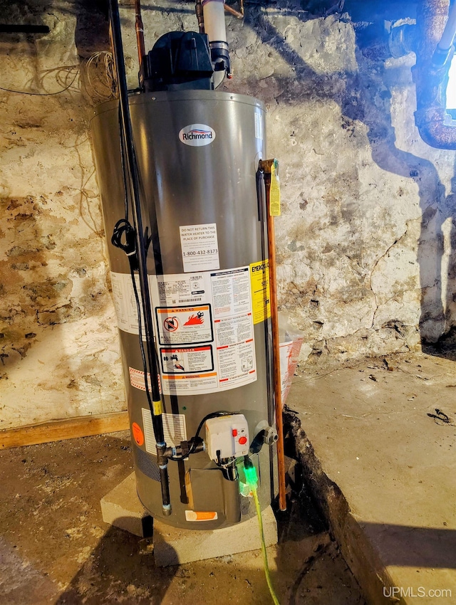 304 E Lincoln St, Negaunee, MI 49866 - utilities with water heater