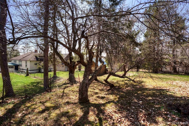 338 E Tamarack St, Ironwood, MI 49938 - view of yard