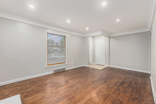 2678 Griffith Ave, Berkley, MI 48072 - unfurnished room with recessed lighting, baseboards, and wood finished floors