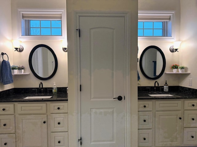 5266 Brook Hollow Ave, Bay City, MI 48706 - full bath with two vanities