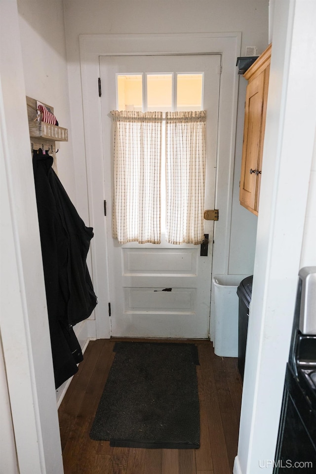 1302 N 3rd St, Ishpeming, MI 49849 - mudroom with dark wood-style floors