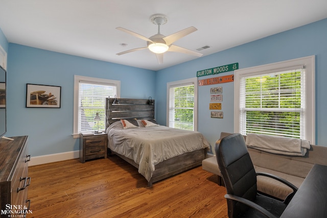 1435 Kensington Ave, Grosse Pointe Park, MI 48230 - bedroom featuring wood finished floors, baseboards, and a ceiling fan