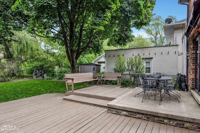 1264 Bedford Rd, Grosse Pointe Park, MI 48230 - deck with outdoor dining area