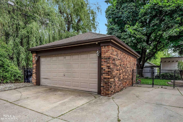 1264 Bedford Rd, Grosse Pointe Park, MI 48230 - view of detached garage
