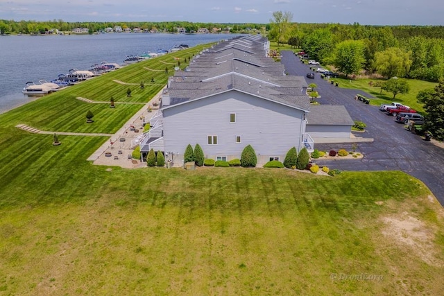 1750 Castleview Ct, Gladwin, MI 48624 - aerial view of property and surrounding area with a large body of water