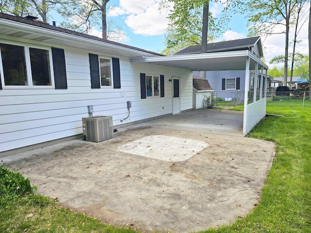 3045 W Birch Dr, Bay City, MI 48706 - rear view of property with cooling unit