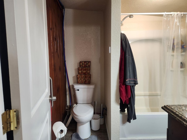 6130 Beech Dr, Lake, MI 48632 - full bath featuring toilet, vanity, and shower / bath combination with curtain
