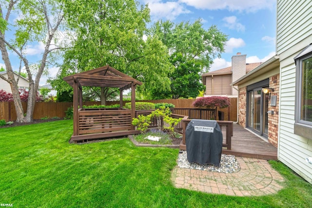39067 Baroque Blvd, Clinton Township, MI 48038 - view of yard featuring a deck