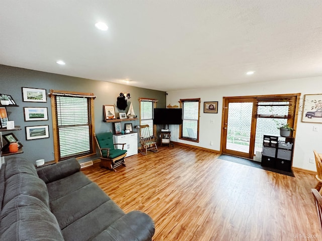 213 W Arch St, Negaunee, MI 49866