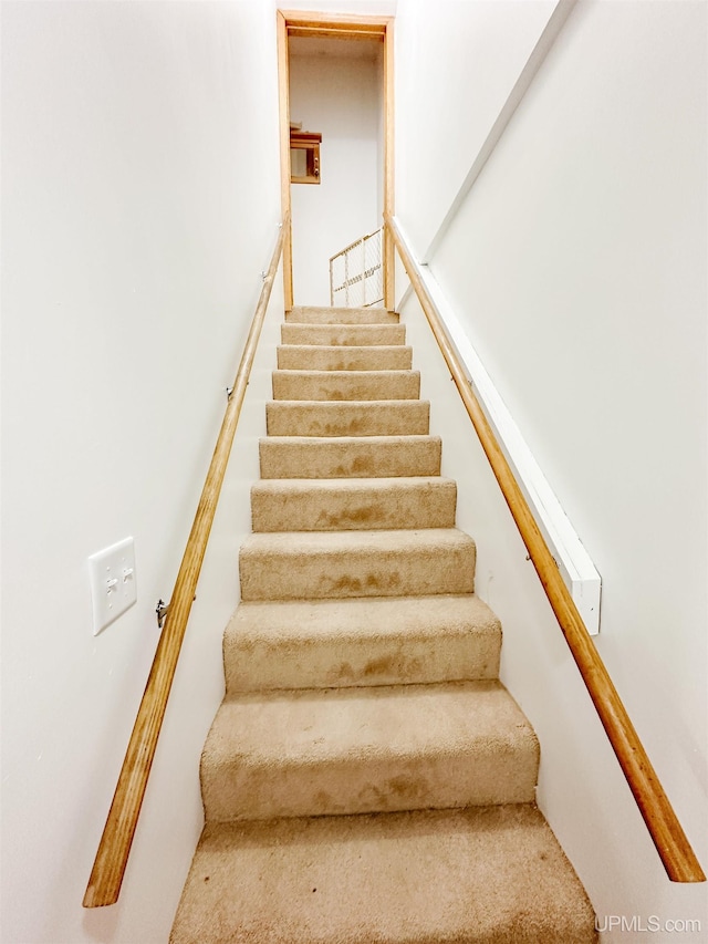 213 W Arch St, Negaunee, MI 49866