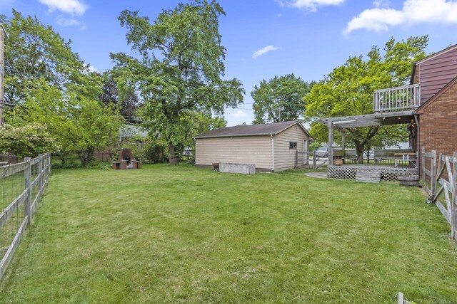 3106 Winifred St, Wayne, MI 48184 - view of yard featuring a deck
