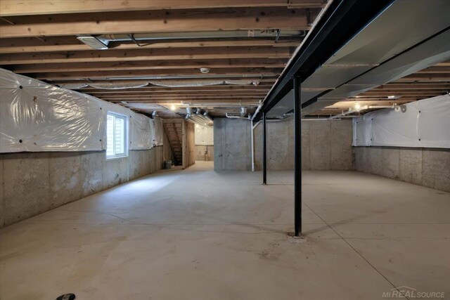 27621 Maryjane Ln E, Chesterfield Twp, MI 48047 - view of basement
