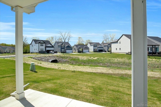 27621 Maryjane Ln E, Chesterfield Twp, MI 48047 - view of green lawn featuring a residential view