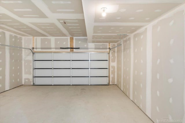 27633 Maryjane Ln E, Chesterfield Twp, MI 48047 - view of garage