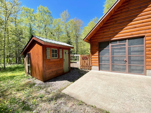 E1849 H44 Hwy, Trenary, MI 49891 - garage with driveway