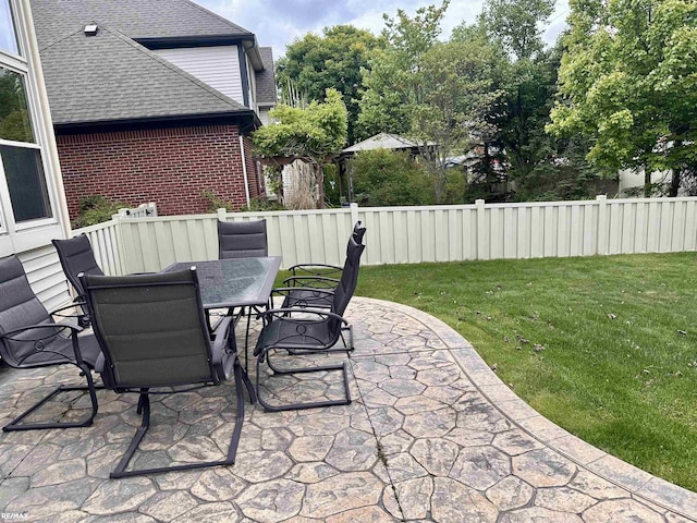 39148 Canterbury Dr, Harrison Twp, MI 48045 - view of patio featuring outdoor dining area