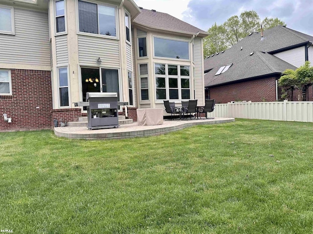 39148 Canterbury Dr, Harrison Twp, MI 48045 - back of property with a patio