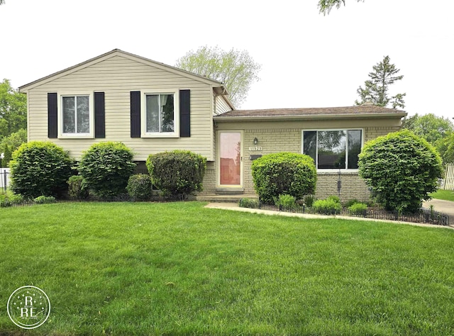 11929 Canterbury St, Sterling Heights, MI 48312