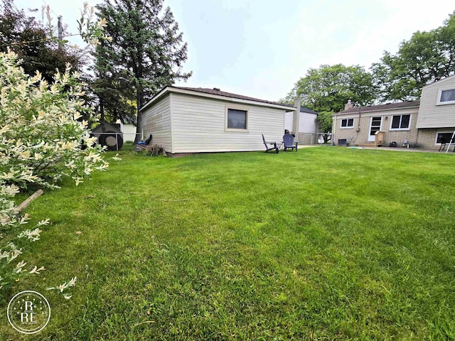 11929 Canterbury St, Sterling Heights, MI 48312