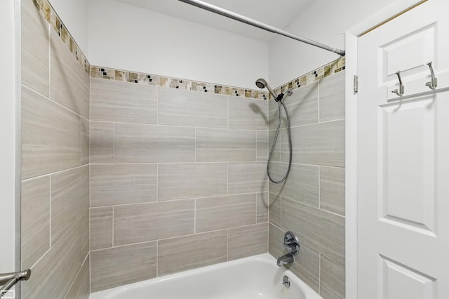 3620 Lakeshore Dr, Lapeer, MI 48446 - bathroom with tub / shower combination