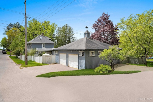 624 E G St, Iron Mountain, MI 49801 - view of detached garage