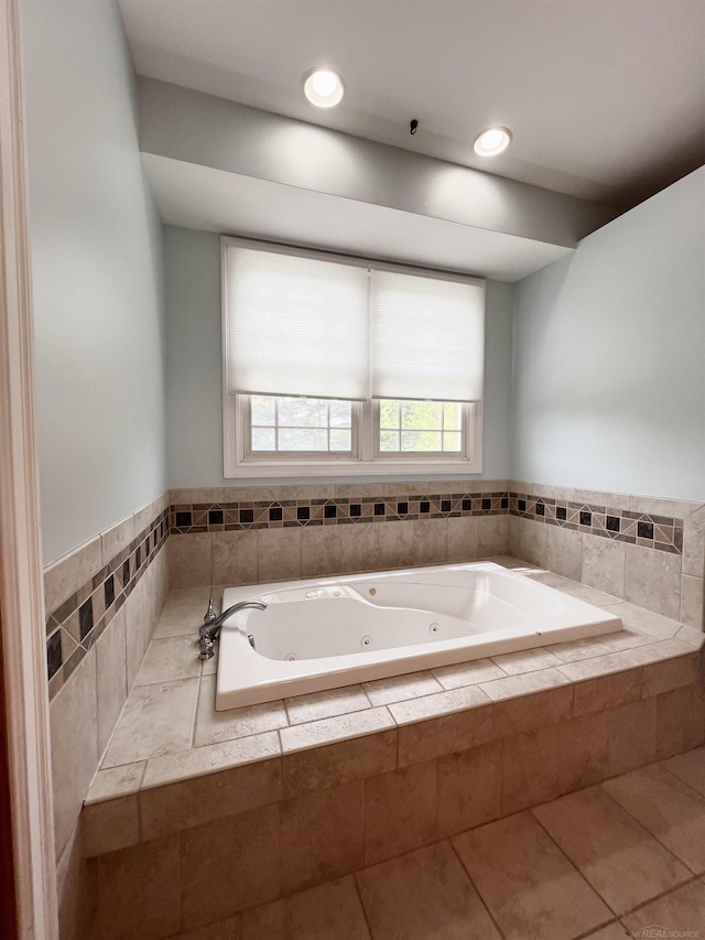 815 Cove Rd, Wales, MI 48027 - bathroom with a whirlpool tub and recessed lighting